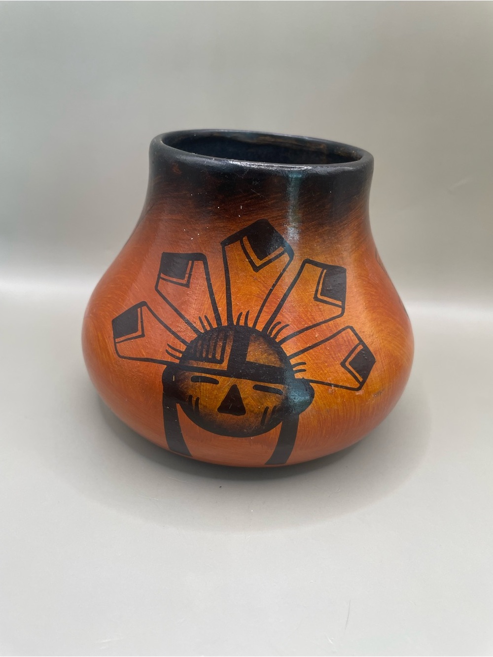 Native American Navajo Pottery Signed By The Artist 4” Tall Vase